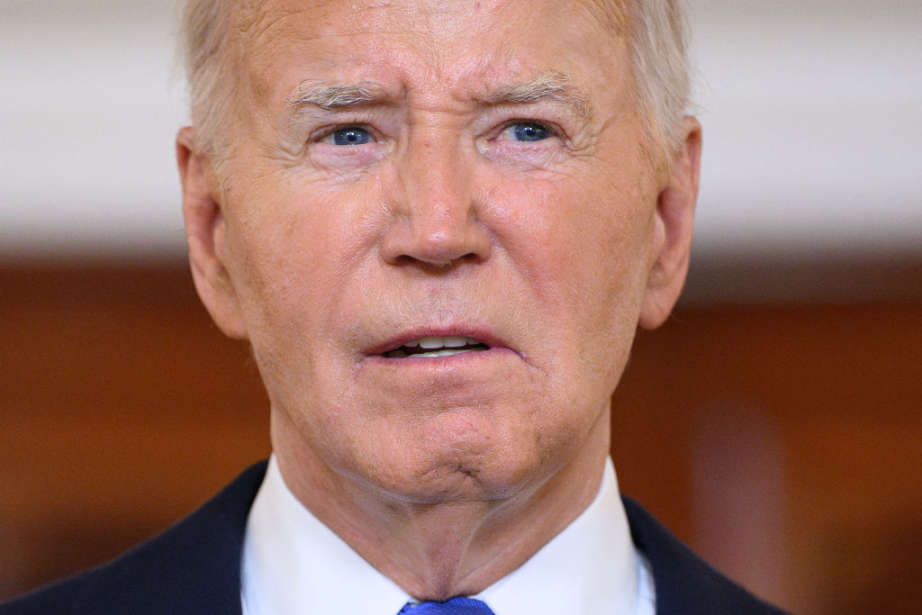 Junemom47's tweet photo. Joe Biden's health is not a partisan issue, but it is every American's business.
I'm a Trumper from day one.
BUT... if Trump's health was like Biden's, I'd call for Trump to withdraw.
In fact, Trump would withdraw without being asked to leave th race.
#IAmWithTrump! https://t.co/qYpF0iKAj8