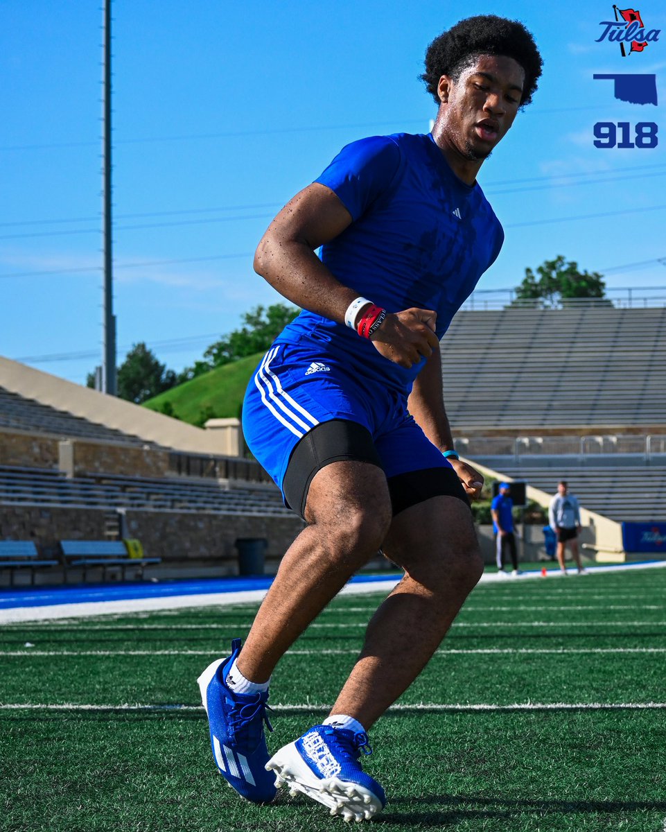 𝐓𝐇𝐄 𝐖𝐎𝐑𝐊 𝐂𝐎𝐍𝐓𝐈𝐍𝐔𝐄𝐒…

#ReignCane👑🌀 #FIGHT