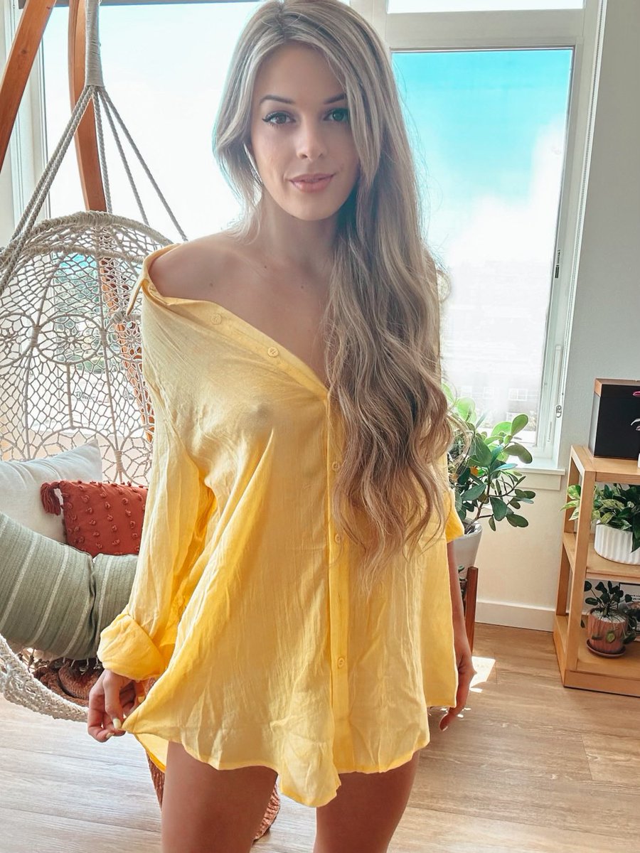 sweetiepiebri's tweet photo. Rate me 1-10 (be honest) 🙈 https://t.co/17FEDrGCXL