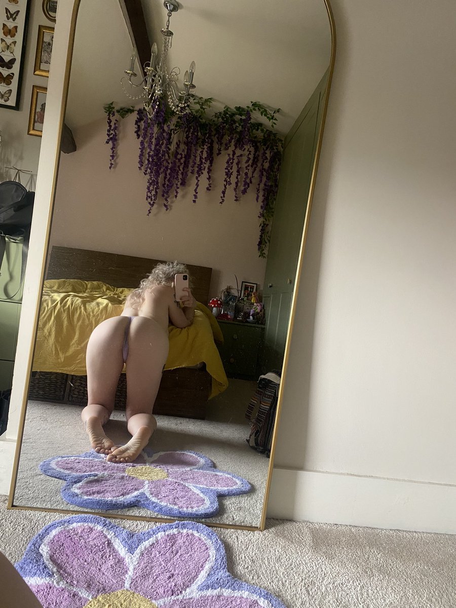 FaeryForestOF's tweet photo. I’m so cute < 3 you should buy my content ✨

OF link in bio or message me https://t.co/T8oJbdMg4o
