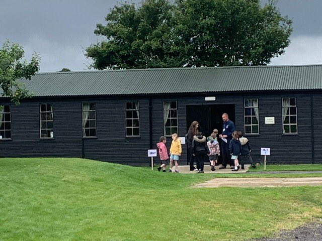 Lakeside_school's tweet photo. Year 1 & 2 went to Hibaldstow last week, to the newly opened Aviation Heritage Centre. They had a fabulous time and even saw some skydiving! #flighttopic #localvisit #learningaboutthepast https://t.co/6hVk99kNbU