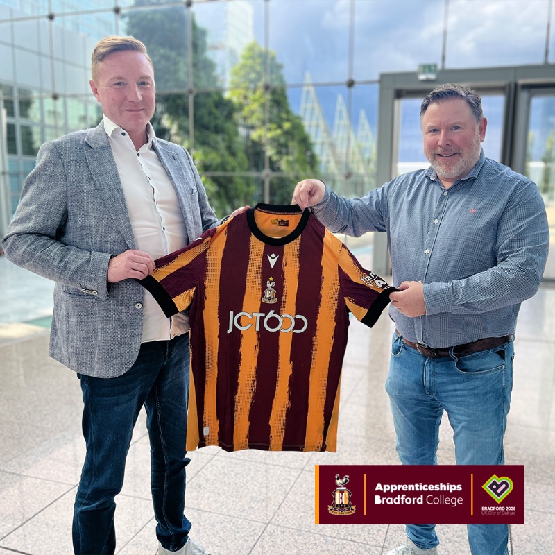 officialbantams's tweet photo. We're delighted to announce a two-year extension to our shirt sleeve partnership with @flamingolanduk. 🎢

Head to the resort wearing your 2024/25 #BCAFC replica shirt for 2-for-1 admission! 👇
