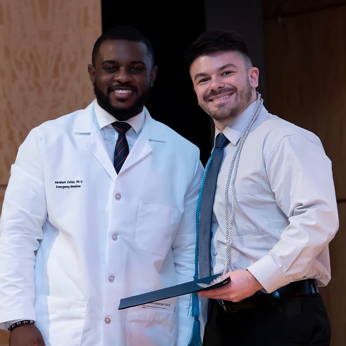 Katz School of Science and Health (@yukatzschool) on Twitter photo Congratulations to Anthony Pagan '24 on landing a dream job in the ER at <a href="/EpisHealthScvs/">Episcopal Health Services</a> in New York!
Read the full story: bit.ly/3VZYtfn
#WeAreKatz #KatzSchool #YeshivaUniversity #KatzOT #OccupationalTherapy #EmergencyMedicine Congratulations to Anthony Pagan '24 on landing a dream job in the ER at <a href="/EpisHealthScvs/">Episcopal Health Services</a> in New York!
Read the full story: bit.ly/3VZYtfn
#WeAreKatz #KatzSchool #YeshivaUniversity #KatzOT #OccupationalTherapy #EmergencyMedicine