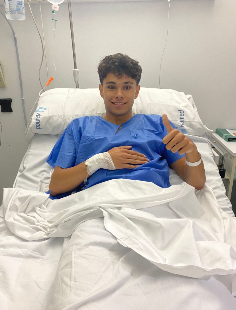 Preferente Autonómica
Iker García ha sido operado con éxito de su lesión. El joven centrocampista del filial del CF Lorca Deportiva ya se encuentra convaleciente y restando desde ya; días para volver a competir. Jugador con mucha proyección