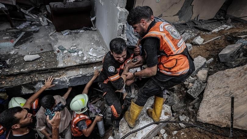 En 9 meses, Israel no ha detenido la masacre y exterminio del pueblo de #Palestina en #Gaza.

Mientras EEUU mantiene silencio cómplice, ha asesinado 38.295 personas, 88.241 han sido heridas, miles siguen desaparecidos y atacan campamentos de refugiados, hospitales y escuelas.