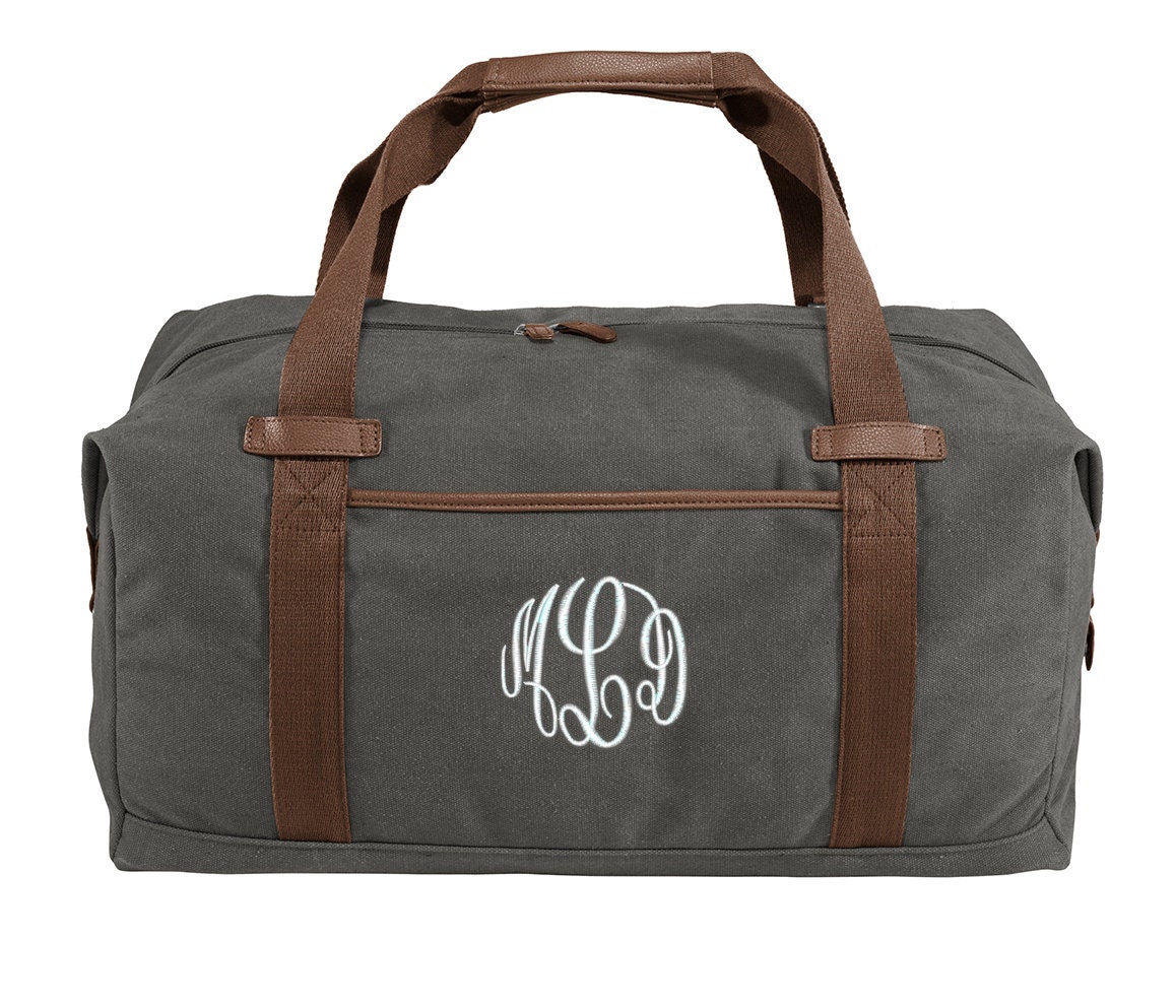 MyKidsApron's tweet image. Monogrammed Grey Duffel Bag, Gym Bag, Weekend Bag, Groomsmen Gift, School PE, Husband Gift, Embroidered with Name or Text of Your Choice etsy.com/listing/706392…
 #personalized #MonogrammedBag