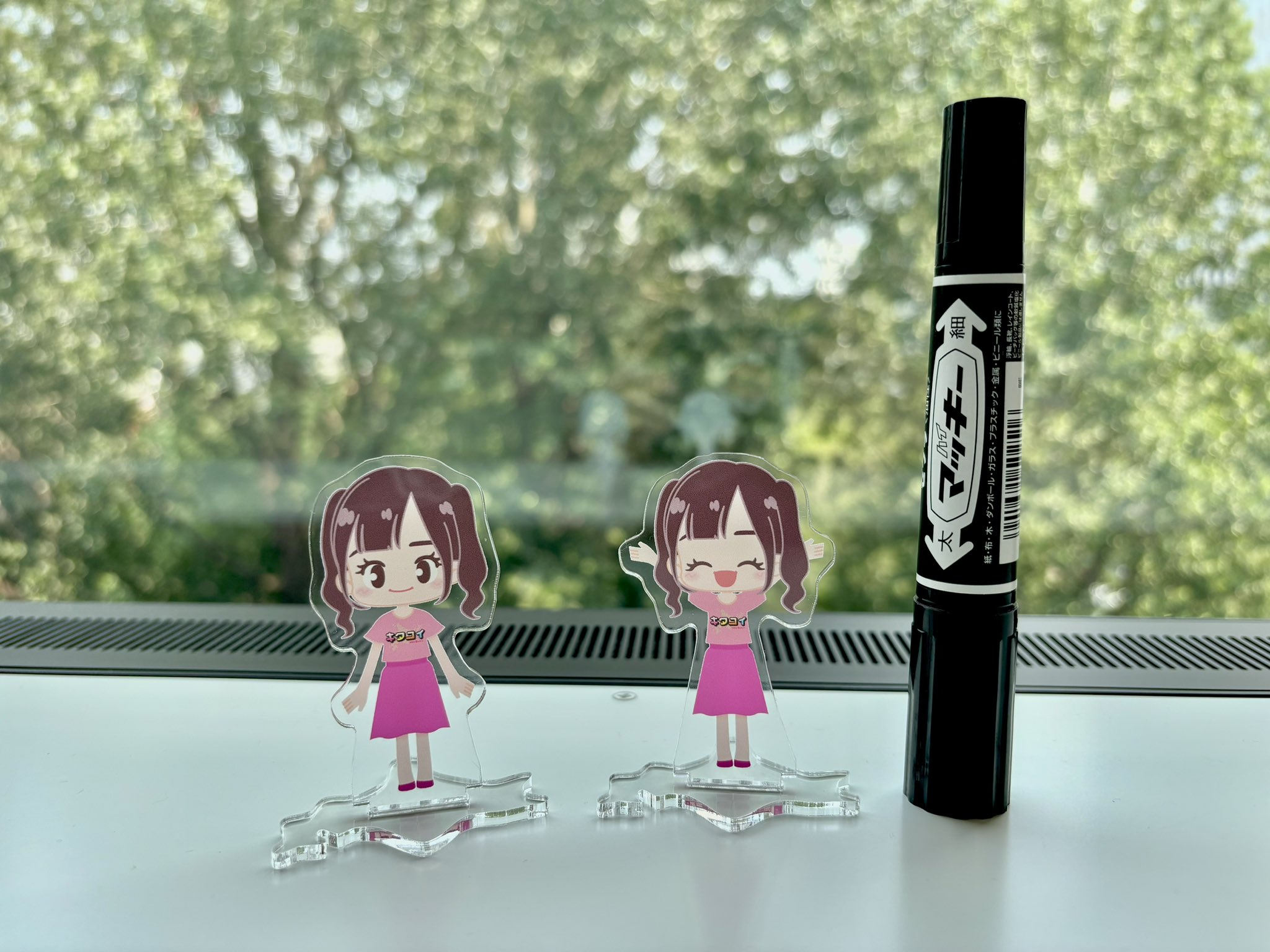 Amazon.co.jp: 稲場愛香 FSK アクリルスタンド : Toys & Games