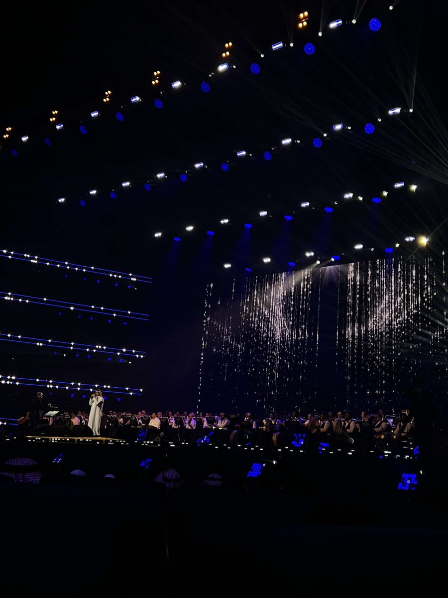 3an_iii's tweet photo. ليلة مجيد 💙 https://t.co/rYParyATqF