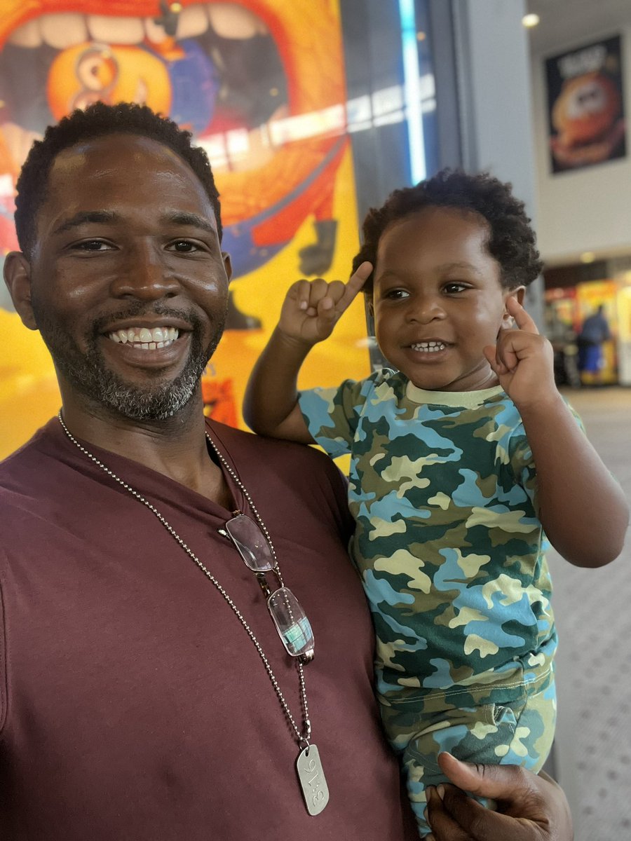 BraNNueLife's tweet photo. Today was nice. We picked up ZZ early to go see #dispicableme4
•
#family #familytime #datenight https://t.co/ueUD7P2nap