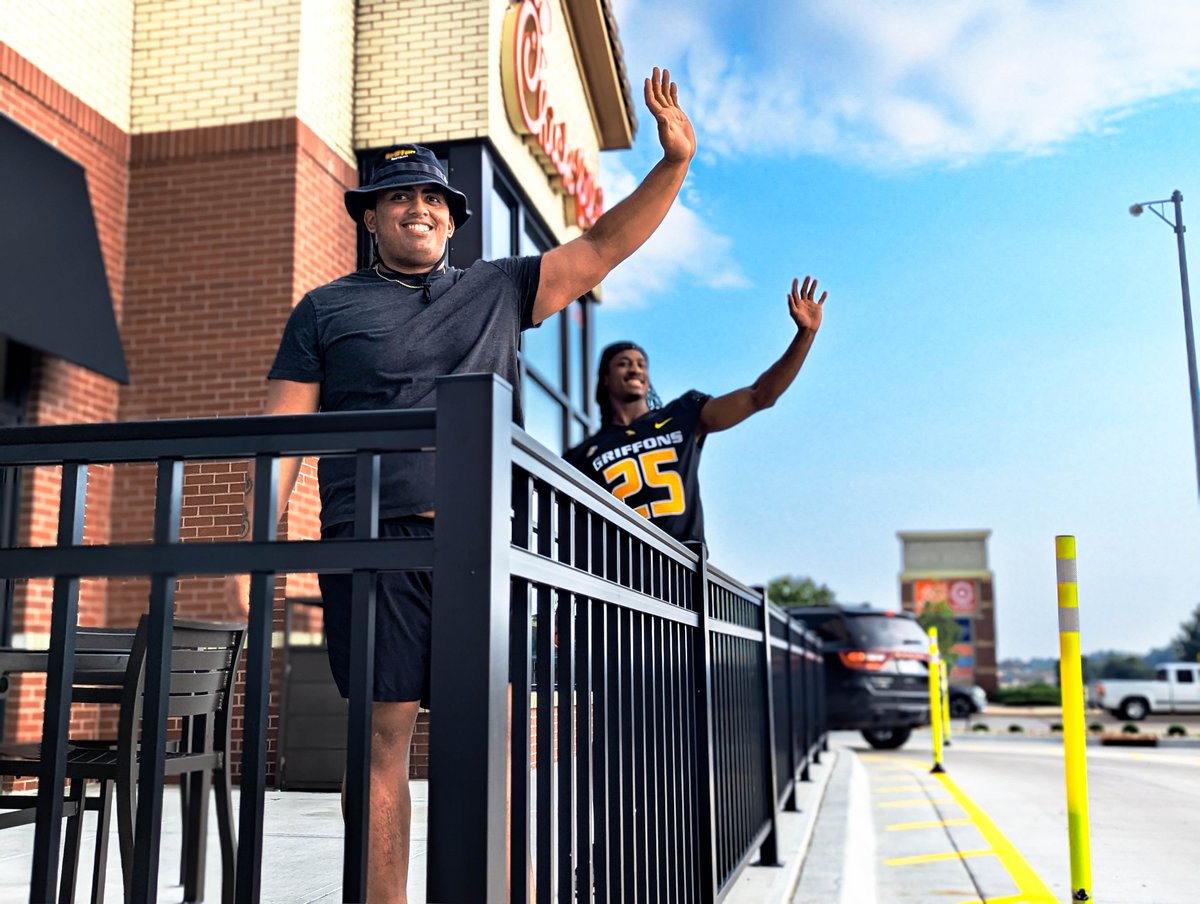 MWSU_Football's tweet photo. It was our pleasure.
Griffon Football players were servers for a day at the St. Joseph Chick-fil-A! 🐔
#PaintItBlack🏴 | #GriffUp https://t.co/x3MhvAH11n