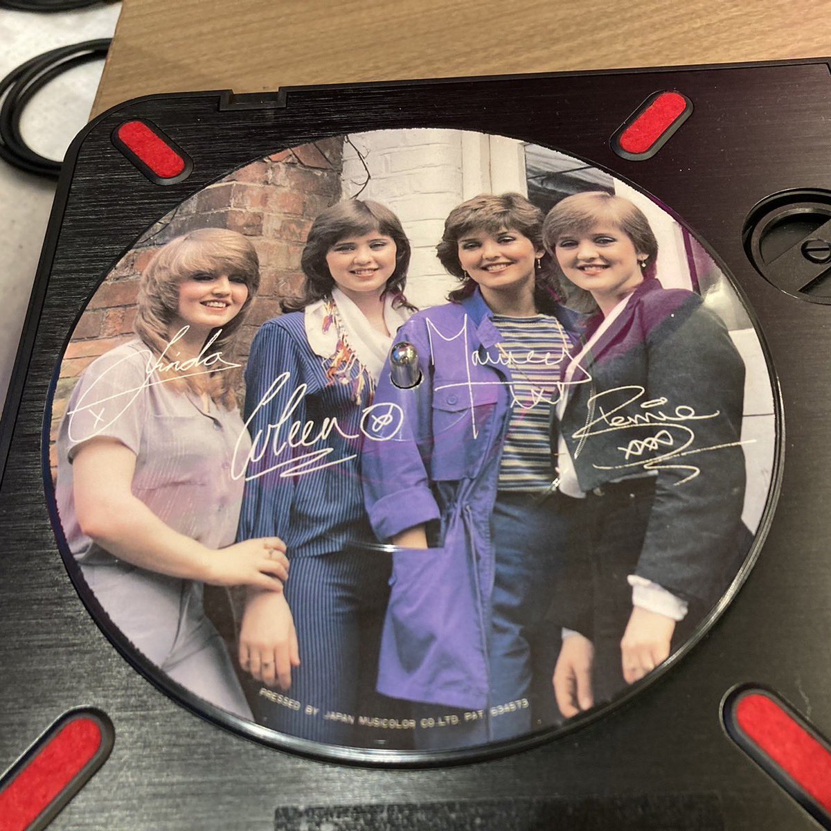 761morning's tweet photo. トポモ🕦#MorningDiggin'🎶#241
新旧/洋邦いいレコードをディグって
-ON AIR-
This week’s record was...
.
.
【あこがれアイ・アイ・アイ】1981
ノーランズ
.
.
So,,, you dig⁇🤩まちゃ
#モーニンディギン
📻LOVEFM
https://t.co/Ksp1FMh9dV https://t.co/x7u5Vq6iS8