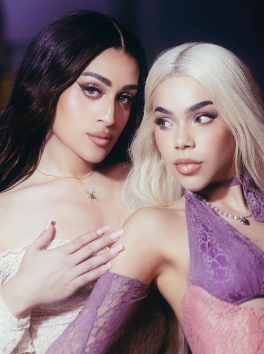 ‘VIP X SPOTIFY’ y ‘KOS X VILLANA’:
Porque mañana Kenia OS lanzará el video oficial de ‘VIP’, su colaboración junto a Villano Antillano.