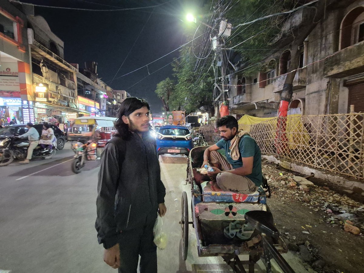 nkashyap903's tweet image. and other needy people in Lucknow and NTPC Tanda.
Through this program, interns experienced the challenges and obstacles faced in the free distribution programs done by social organizations.
#SrijanSocialInternshipProgram
#SESWSSocialInternshipProgram