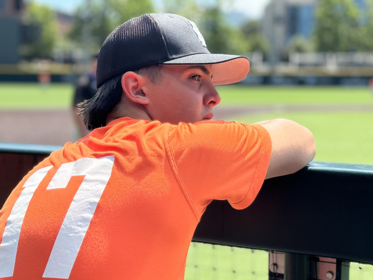 ftrstarsseries's tweet photo. Reflecting on a beautiful day in Tennessee! https://t.co/wjUT4nf63L