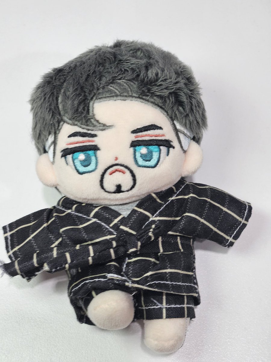 나이트가운+바지세트
패턴확인용 1차 샘플을 반들어봤어요😀
디테일을 조금더 추가한 나이트가운세트를 기대해주세요!

#솜인형가운 #솜인형잠옷 #솜인형옷장 #솜인형