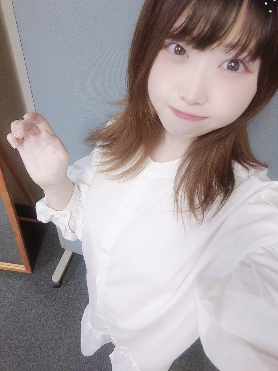 行き場のない手
赤子のようですね