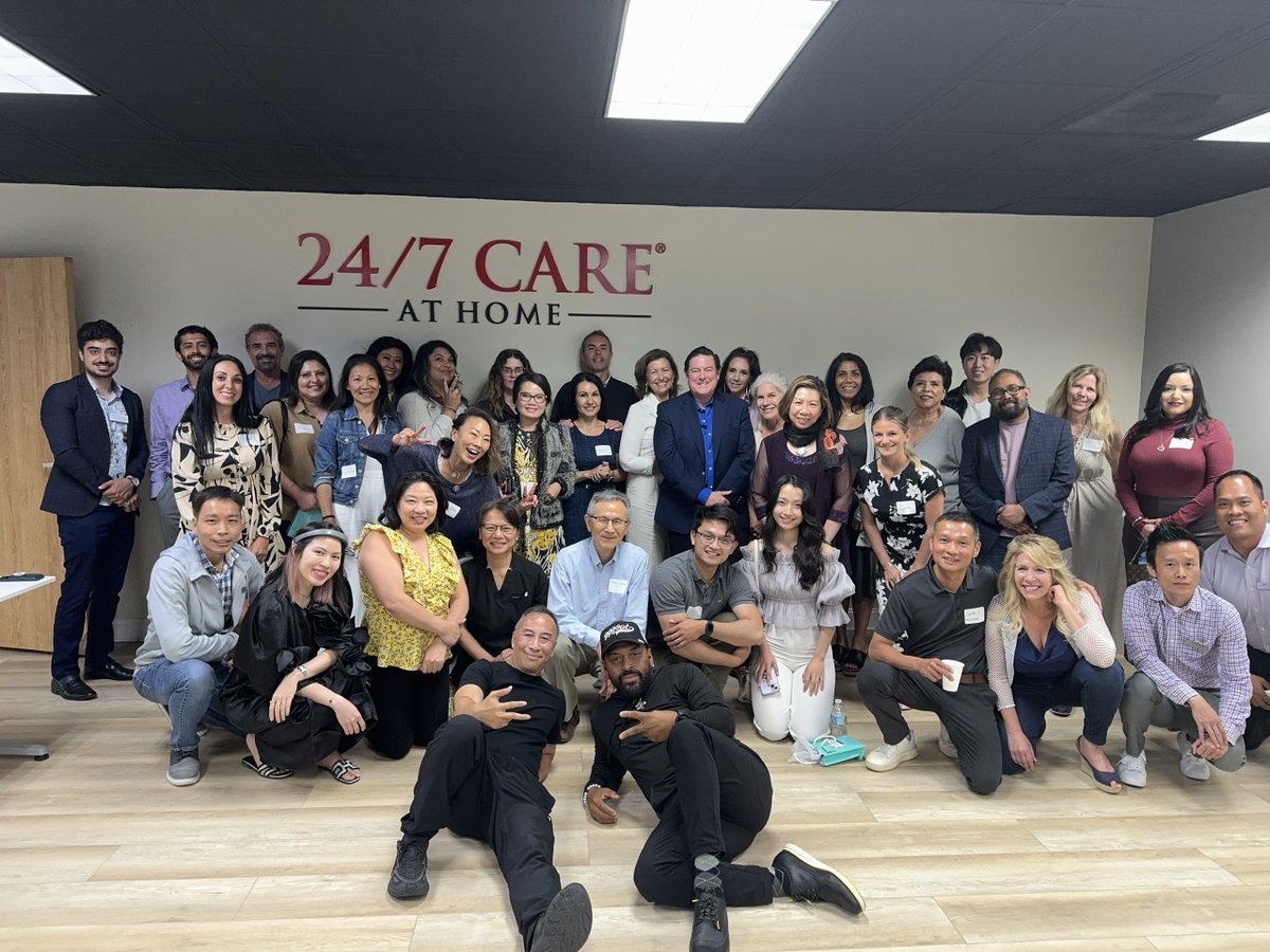 📷 FRENZ IS A HUGE HIT AT LONGEVITY HEALTH EDUCATION! 📷
We're still excited after showcasing FRENZ Brainband at the Longevity Health Education event. This gathering of longevity specialists, Alzheimer doctors, and neurologists in Los Angeles &amp; Orange County was all about