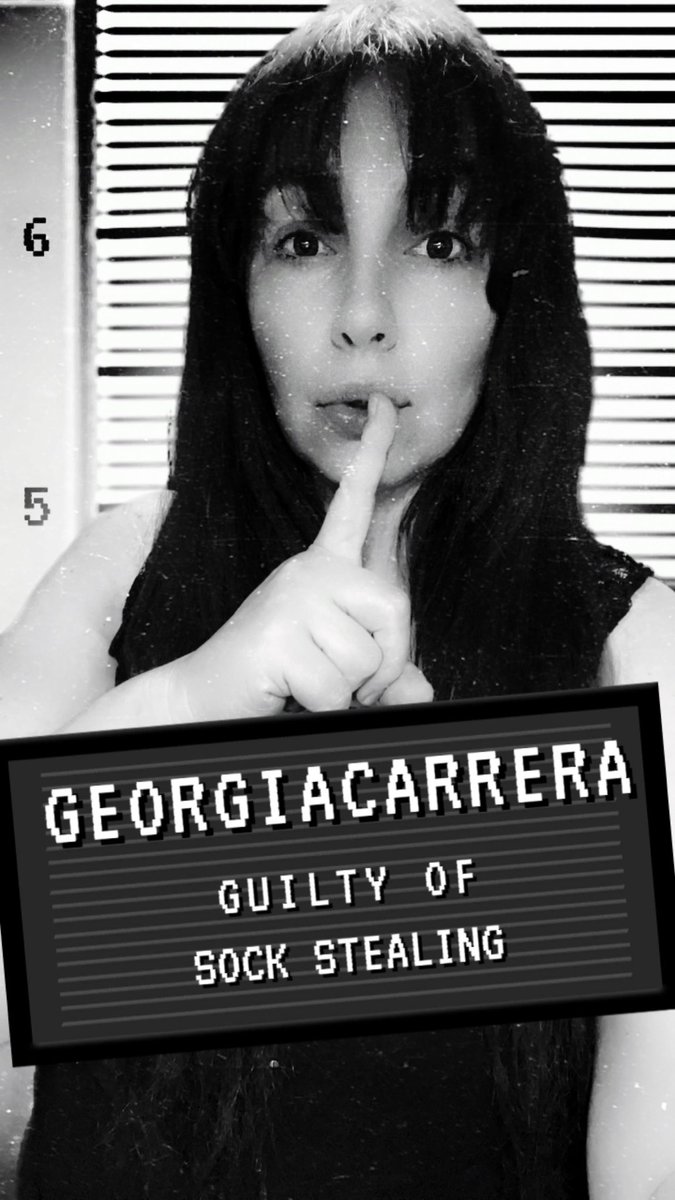 CarreraGeorgia's tweet image. What can I say…I LOVE SOCKS! #socks #Sockpuppet @LOLAHEARTWIN