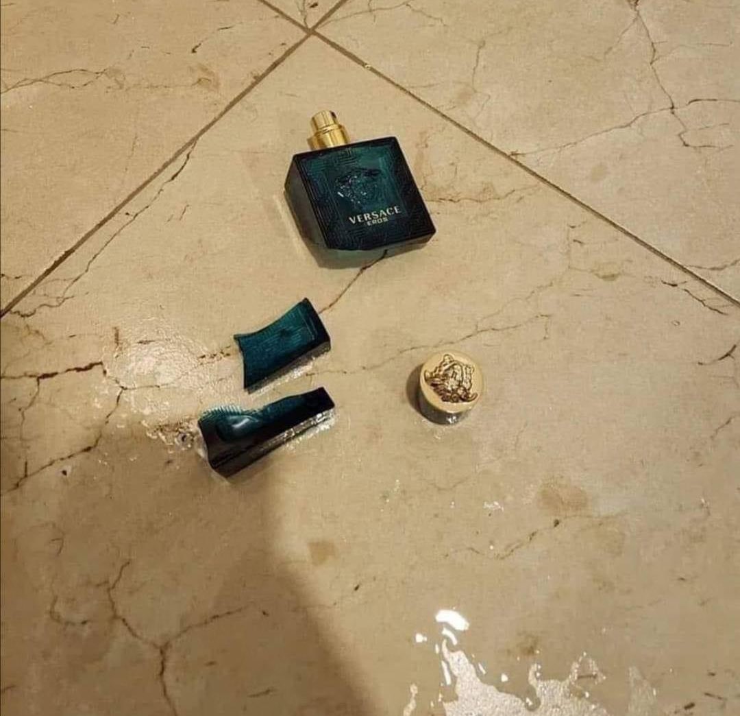 screenshot_tts's tweet photo. Limpei o chão com todas minhas roupas que vou sair com ele esse mês 😭😭 https://t.co/SwsDrdTiAj