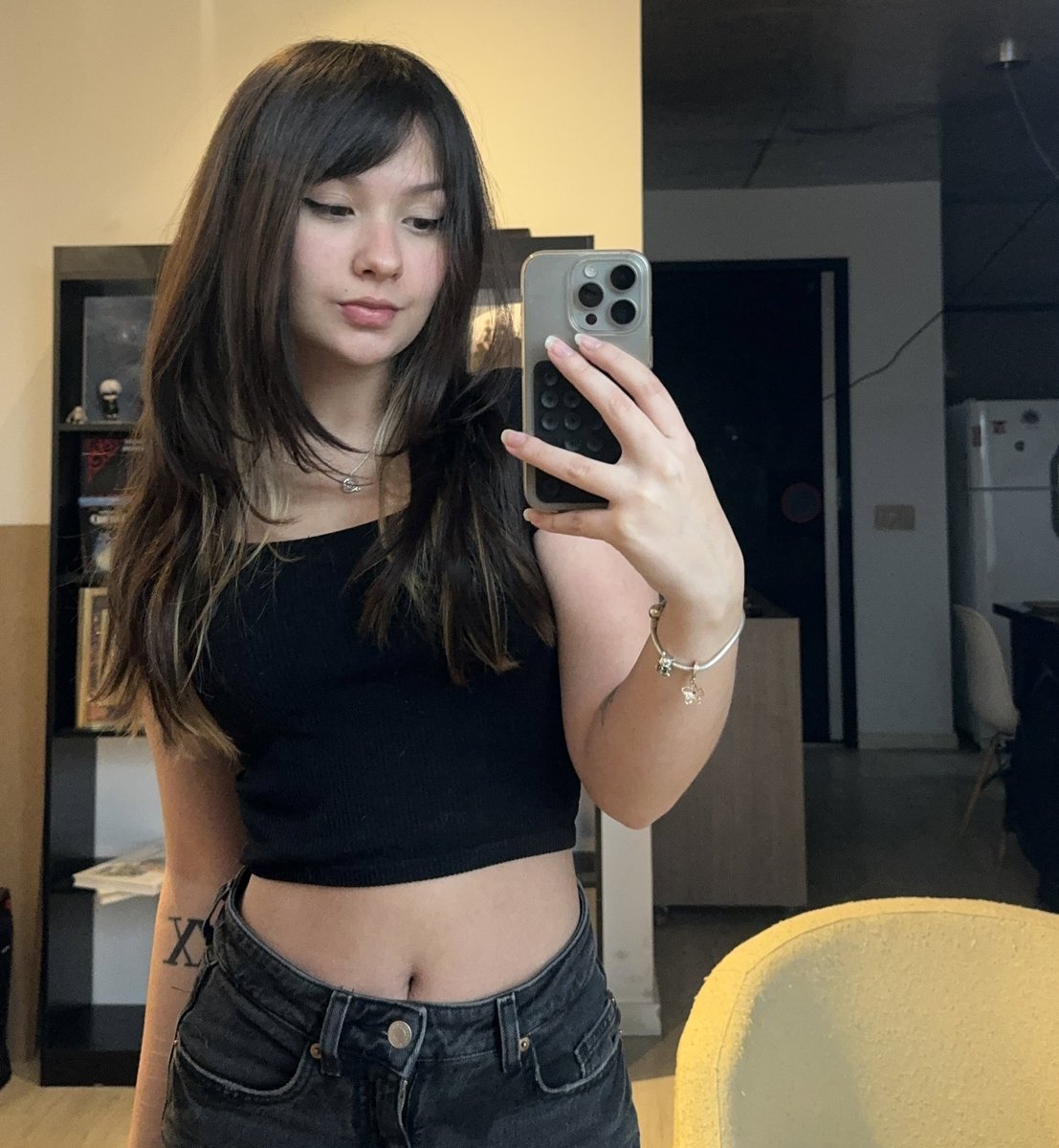 Júlia tweet media