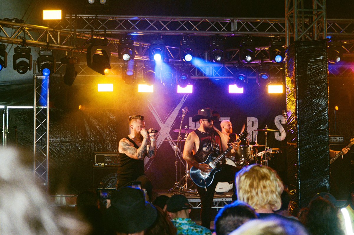 JoshLeveridg3's tweet photo. I think I’m going to fall in love with shooting film, not bad for first time 😎

Old shots from last years @2000trees 

#filmphotography #photography #2000trees https://t.co/vEX2UDAhMm