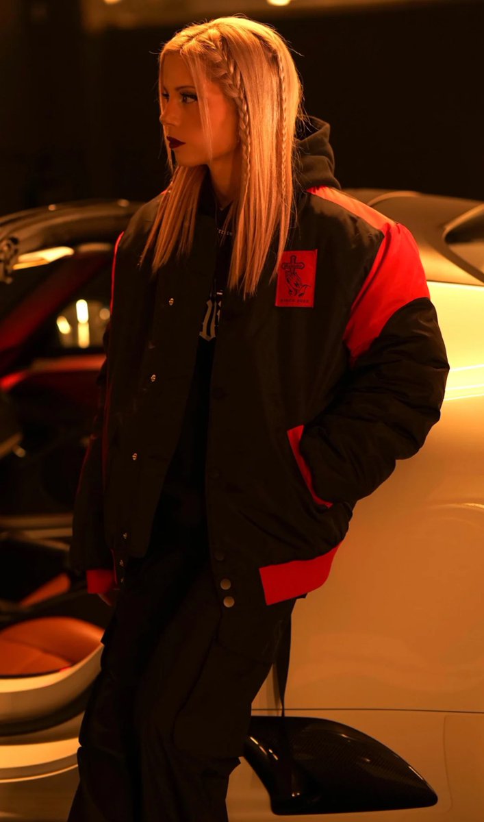 Biyín’s photos as INSIDE OUT characters! 

°࿐ a thread!