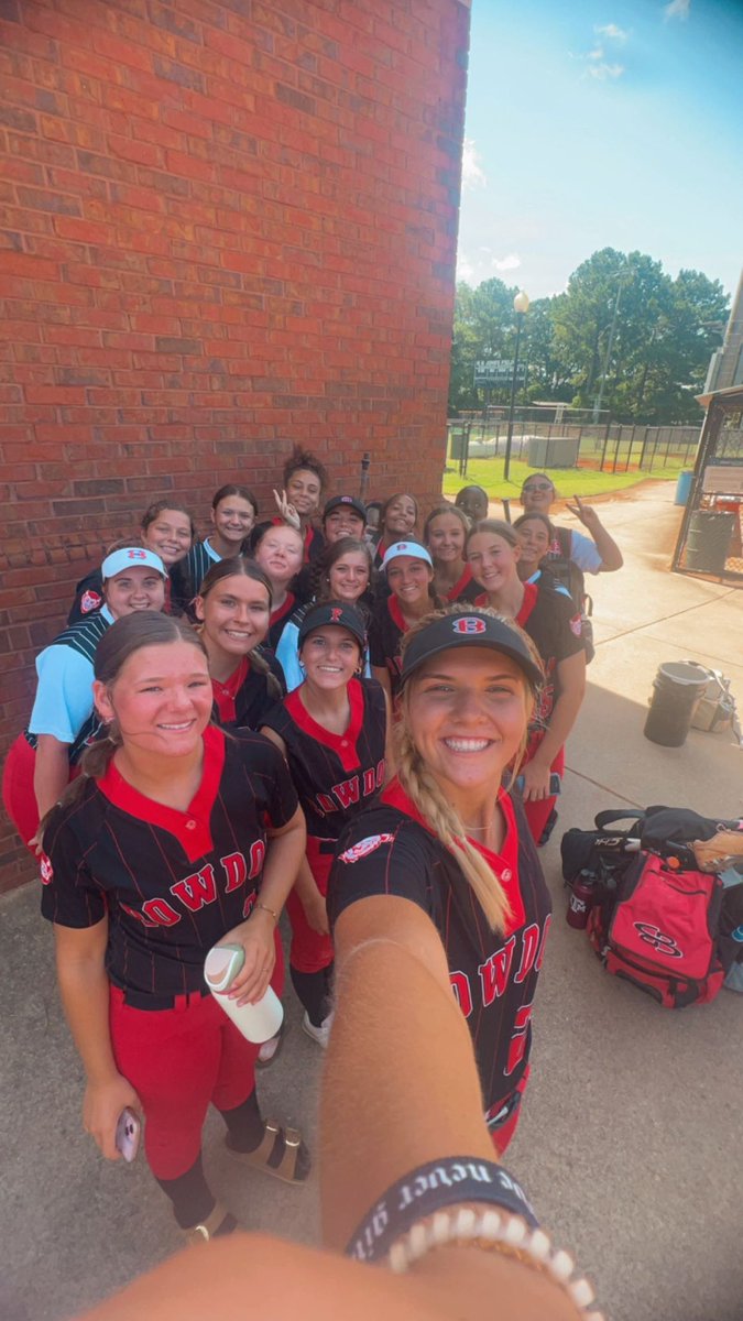 Had a great last fca camp the past few days!! Love these girls ❤️🖤