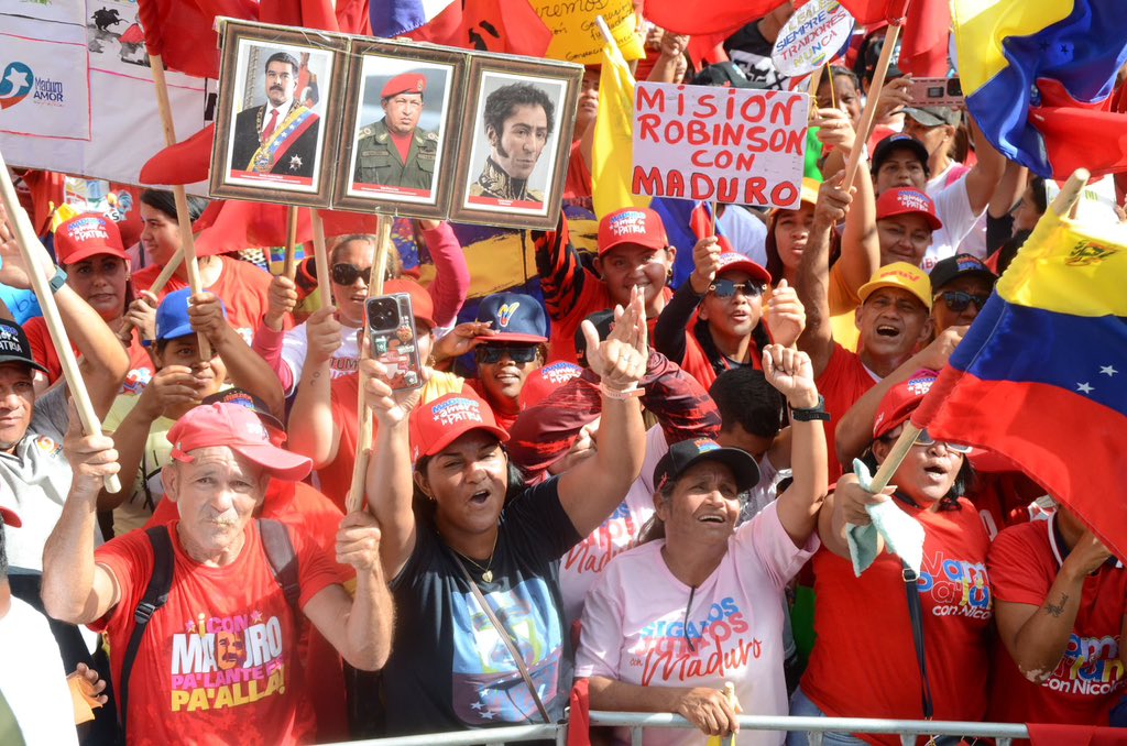 amarcanopsuv's tweet photo. Gracias TUMEREMO !!! 
Nos vamos recargados de patriotismo y con la certeza que con nuestro @PartidoPSUV y las fuerzas populares venceremos junto a @NicolasMaduro https://t.co/NLXqEP8if9