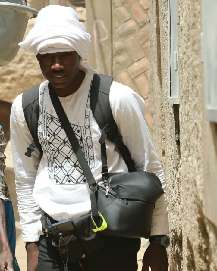 AloupyPro's tweet photo. Hello chers tous !!
Après une période d'absence, les publications reprennent, et Djenné me manque. C'est une ville merveilleuse avec tant d'histoires ! 
Quelle ville considérez- vous comme chez-vous à part où vous êtes née ??
Commentez ci-dessous ✍
✍
📍🇲🇱 https://t.co/I8PDZg4CeP