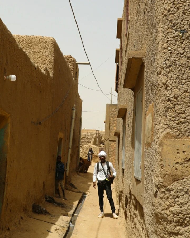 AloupyPro's tweet photo. Hello chers tous !!
Après une période d'absence, les publications reprennent, et Djenné me manque. C'est une ville merveilleuse avec tant d'histoires ! 
Quelle ville considérez- vous comme chez-vous à part où vous êtes née ??
Commentez ci-dessous ✍
✍
📍🇲🇱 https://t.co/I8PDZg4CeP