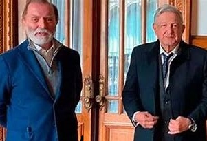 13_iracheta's tweet photo. Ya se supo que 
Loret cobró 12 millones
Victor Trujillo 9.5 millones 
Lorenzo Córdova 0.952 millones
Silva Herzog 0.859 millones
Denis Dresser 0.604 millones y  
Epigmenio Ibarra 150 millones de pesos
Detalle importante: Lo que se llevó el amigo del mesías de petete salió de tus impuestos.