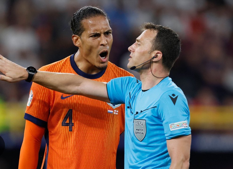 Nederland had vandaag twee tegenstanders. 

Engeland en …….

#NEDENG