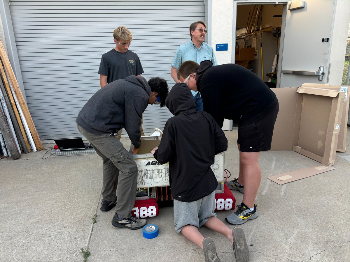 FRC1388's tweet photo. Eagle Robotics is back in the shop with summer projects!  These students are working on White Rabbit’s intake!
#EagleRobotics #team1388 #omgrobots #frcrobotics #morethanrobots https://t.co/LNaxygMrKD
