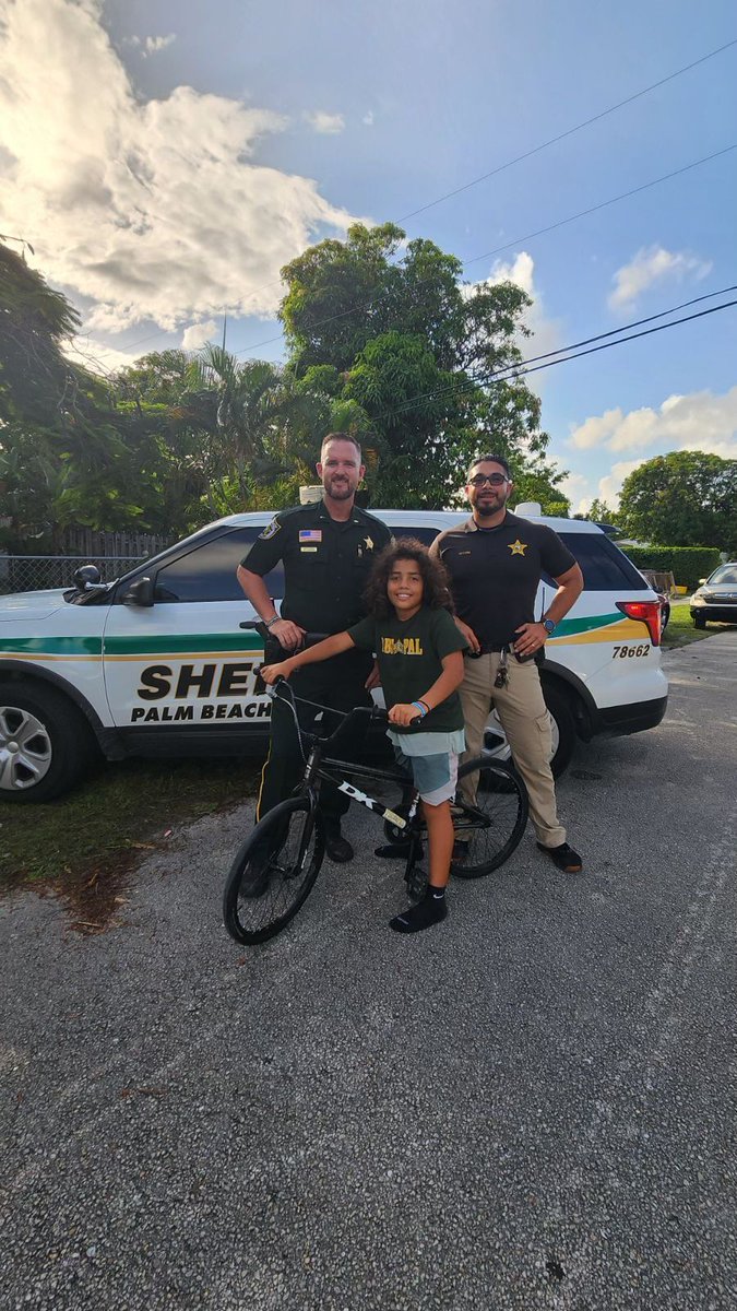 Pbcpal's tweet photo. The PAL sponsored BMX Program was able to provide bikes to 3 PAL youth from our Westgate PAL site that expressed an interest in learning the sport of BMX racing. They were able to join Friday Night Racing at @okeeheeleebmx for their very first race! Thank you Coach Matt! https://t.co/zJKzfLXGed
