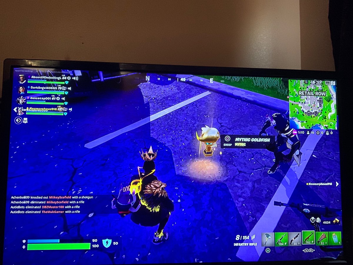 AbsentmindedDe's tweet photo. @Replays I’m the lebron James skin https://t.co/qVrzTRmq8G