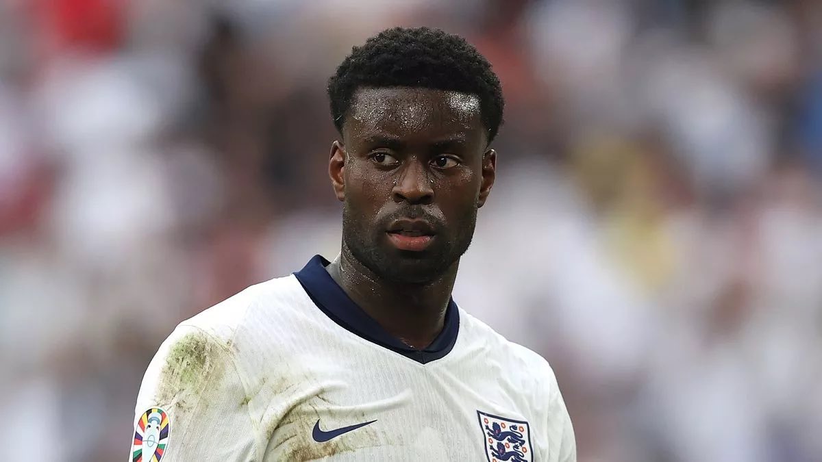 Retweet if you’re proud of our England man 🏴󠁧󠁢󠁥󠁮󠁧󠁿😍🔴🔵 #cpfc