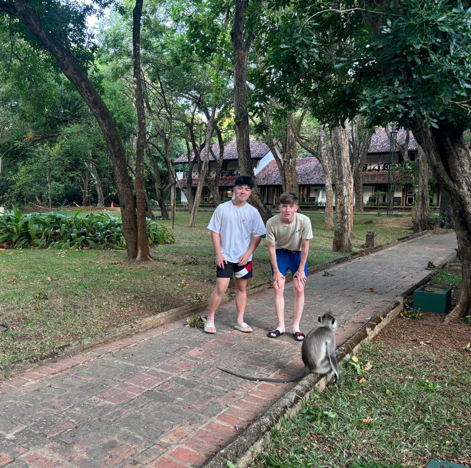 Birkenhead_DoS's tweet photo. Safari day today for the #teambirkenhead 🇱🇰🏏tourists ! Lots of elephants and the odd monkey ! Beautiful sunset in a beautiful country ! 🇬🇧🏏🇱🇰#tripofAlifetime @OldBirkonianSoc https://t.co/qhxgeRyUac