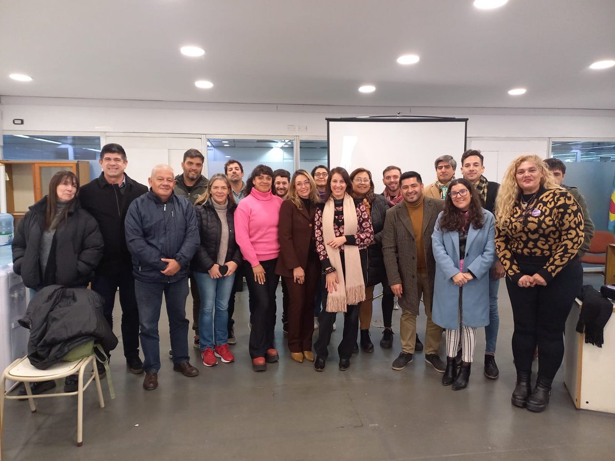 Terminó la 2da edición del Curso de Formación para Formadores/as del Reglamento de Proceso de Selección de personal. 
Gracias a @secgeneralpb, 6 compañeros/as refuerzan nuestro compromiso con los derechos laborales y igualdad de oportunidades.