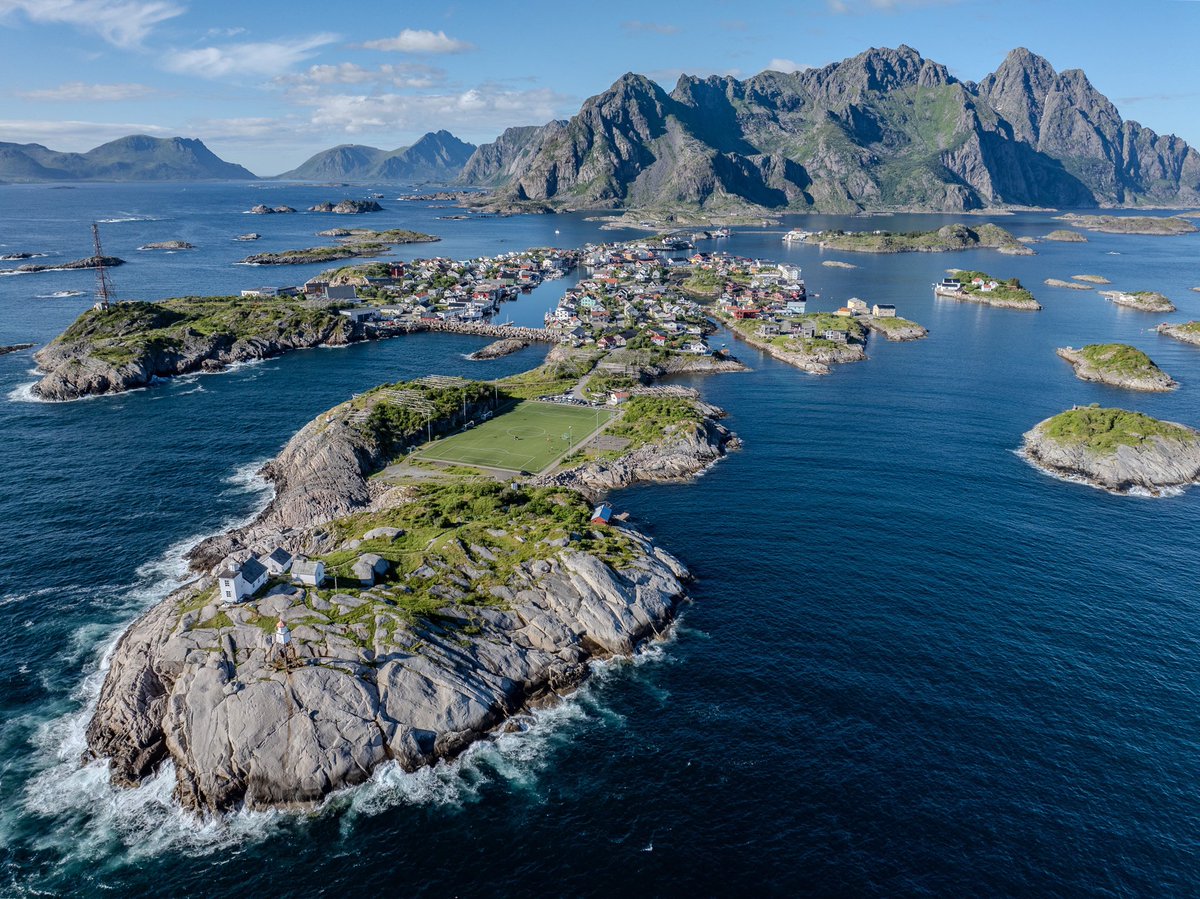 I got to fly my drone up in the Arctic Circle a couple weeks ago. Navigating the Norwegian drone regulations was more challenging than expected, but 110% worth it. Behold the iconic Henningsvaer Stadium, the world’s most picturesque soccer field / football pitch!