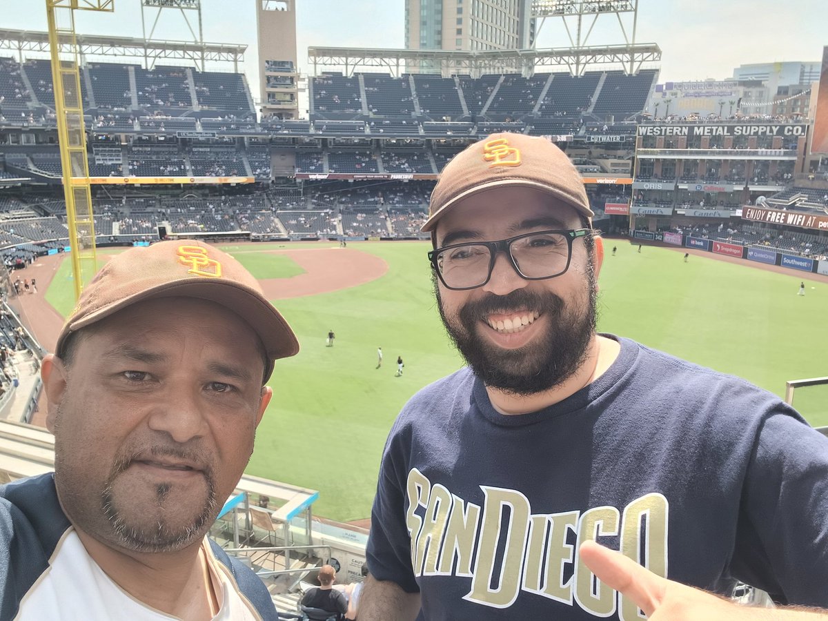 #ForTheFaithful #gopdres <a href="/Padres/">San Diego Padres</a> <a href="/LosPadres/">Padres de San Diego</a>