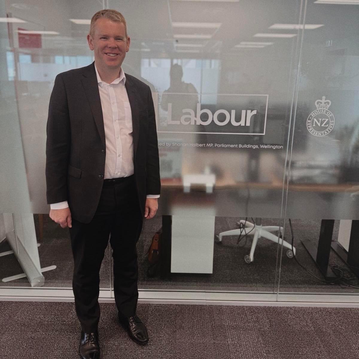 LabourMaoriNZ's tweet photo. Proud to see Chippy open his new space 
@ Generator in Britomart, giving real time &amp; easier access to the needs of Tāmaki Makaurau! #nzpol https://t.co/o6qiE20HKx