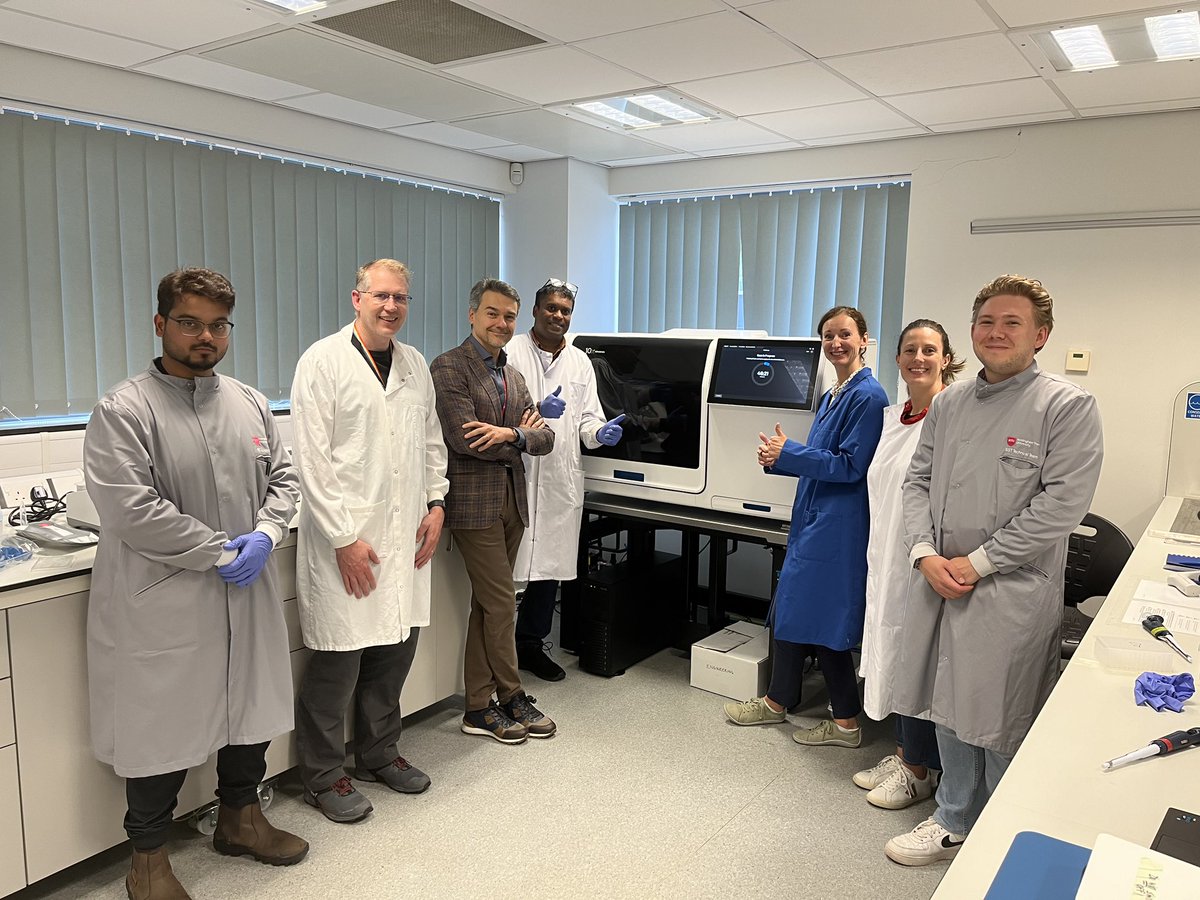 JvG Cancer Research (@vangeestcancer) on Twitter photo New equipment alert ‼️ Our brand new #Xenium <a href="/10xGenomics/">10x Genomics</a> is up and running! First run completed today 🤩! Our researchers are looking forward to gaining new insights in #singlecellspatial imaging. #XeniumXplorers <a href="/LabRutella/">Rutella Lab</a> <a href="/NTUSciTech/">NTUScienceTechnology</a> <a href="/NTUBIOSCIENCES/">Dept of Biosciences, Nottingham Trent University</a> <a href="/ntu_research/">NTU Research</a> <a href="/NTUNews/">NTU Press Office</a> New equipment alert ‼️ Our brand new #Xenium <a href="/10xGenomics/">10x Genomics</a> is up and running! First run completed today 🤩! Our researchers are looking forward to gaining new insights in #singlecellspatial imaging. #XeniumXplorers <a href="/LabRutella/">Rutella Lab</a> <a href="/NTUSciTech/">NTUScienceTechnology</a> <a href="/NTUBIOSCIENCES/">Dept of Biosciences, Nottingham Trent University</a> <a href="/ntu_research/">NTU Research</a> <a href="/NTUNews/">NTU Press Office</a>