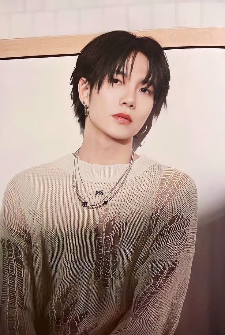 Build Jakapan and his unique beauty thread💙