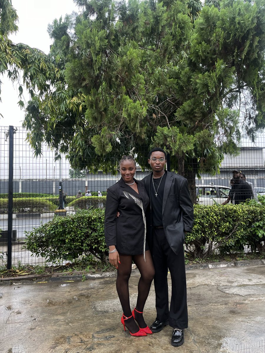 Iretomiwa__'s tweet image. Better late than never
Day 1

#fyw #Finalyearweek