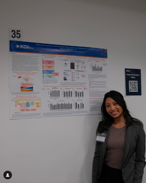 KeckGrad's tweet photo. Highlighting the Han Lab's crucial research on mitochondrial roles in liver health. Their PhD student recently presented at the KGI research symposium, showcasing their latest findings. https://t.co/LZsmCWz128

#MitochondrialScience #LiverResearch #AcademicExcellence https://t.co/MyxeWgXEV0