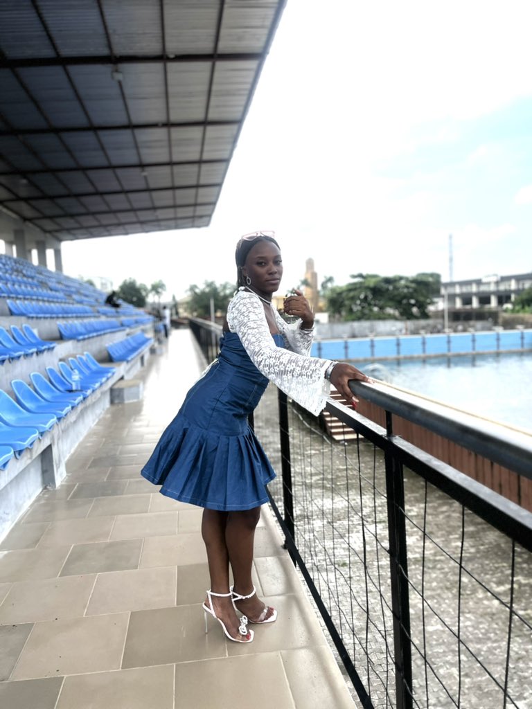 Iretomiwa__'s tweet image. Day 2🧏🏼‍♀️
Too lit 😌🤭
My tailor ate ngl

#fyw #Finalyearweek