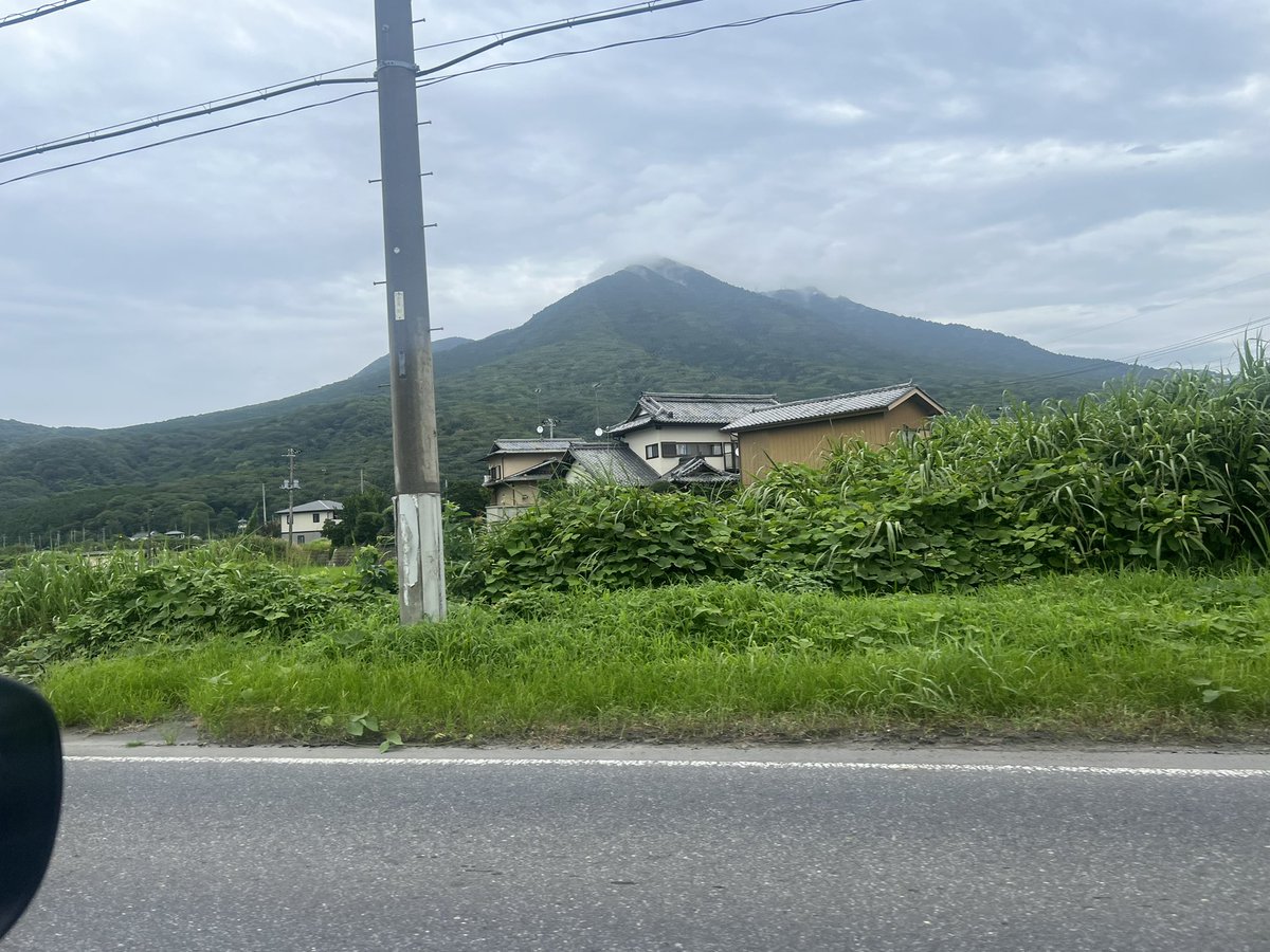 Sh0226Mm's tweet photo. #筑波山
2024年7月11日 29℃ 小雨
今日も筑波山。
ジリジリした暑さはないですが、ジメジメしており不快ですね。 https://t.co/lzgSPuZgvV