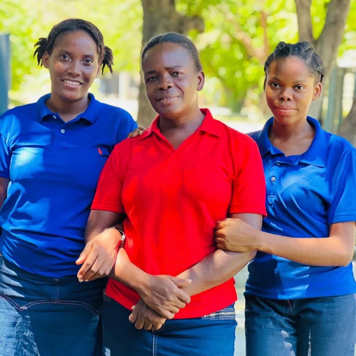 Beyond the headlines, #Haiti is filled with beautiful, passionate people working every day for a better future. From staff to students, clients, and their families, we're working with them to make it a reality. 

Learn more: heartlinehaiti.org