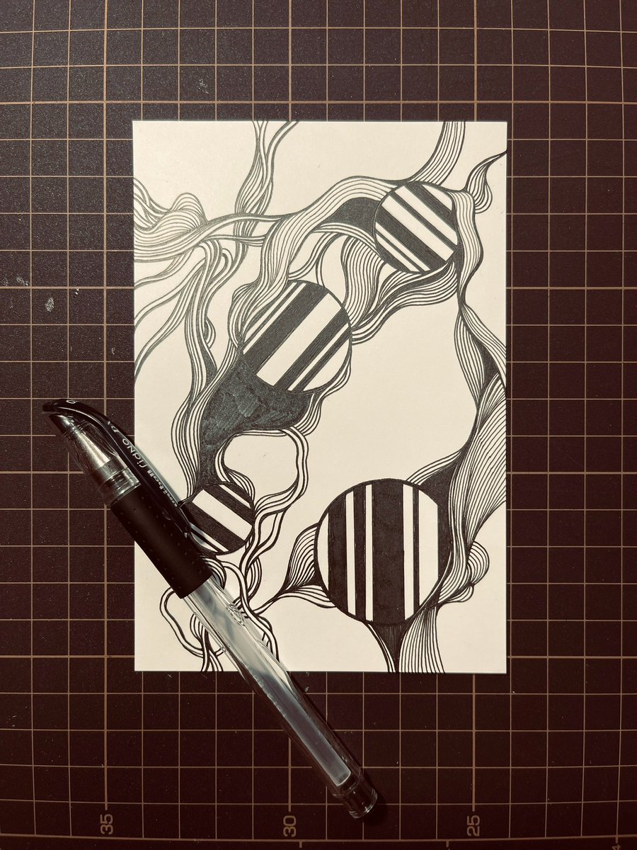 おはようございます☀
本日も絵が描けることに感謝🙏

週末はマルシェにお手伝いに行くので、なるべくポストカードサイズの商品を揃えておきます🫡
#アート
#小林優太
#栃木県
#画家 
