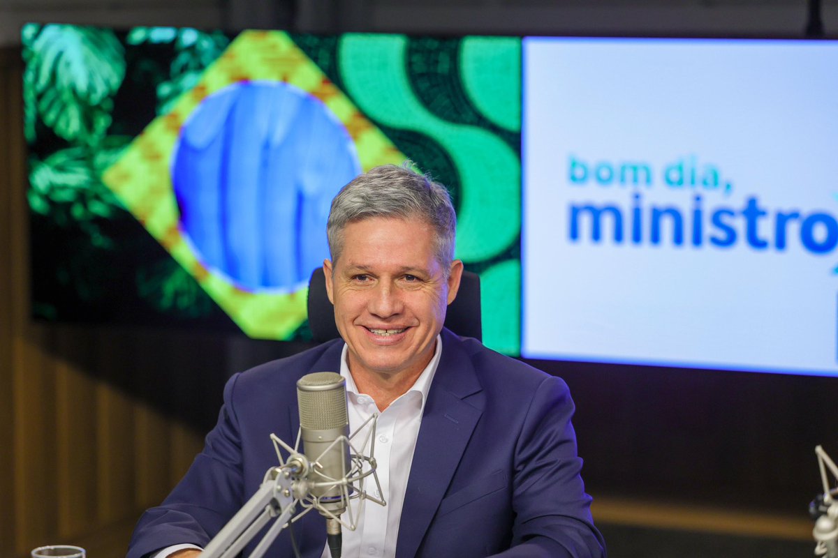 O ministro do Desenvolvimento Agrário e Agricultura Familiar, Paulo Teixeira,  foi o entrevistado desta quarta-feira do programa “Bom Dia, Ministro”

Na oportunidade, o ministro falou sobre o Plano Safra da Agricultura Familiar 2024/2025

#ComunicaçãoPública #EBC #BomDiaMinistro